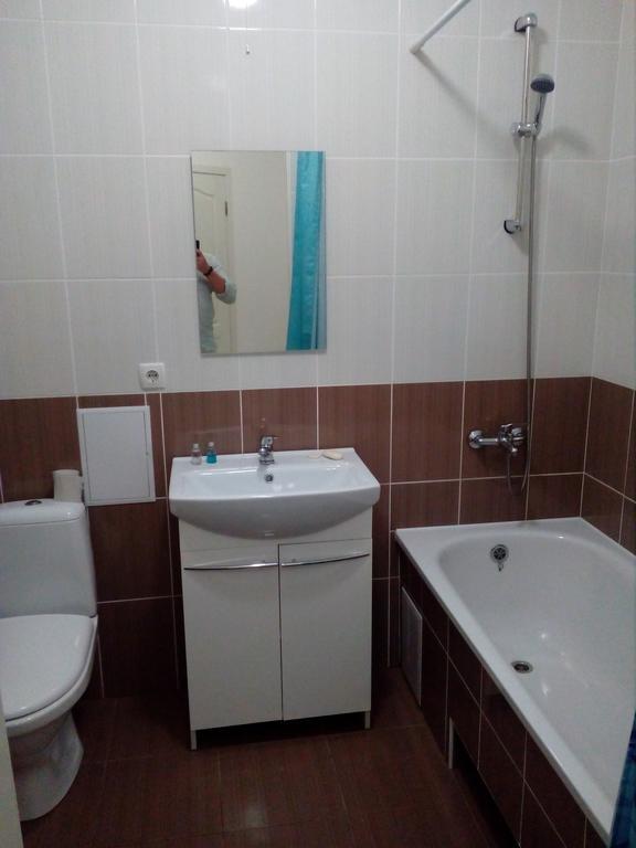 איוונו-פרנקיבסק Apartment On Akademika Sakharova מראה חיצוני תמונה